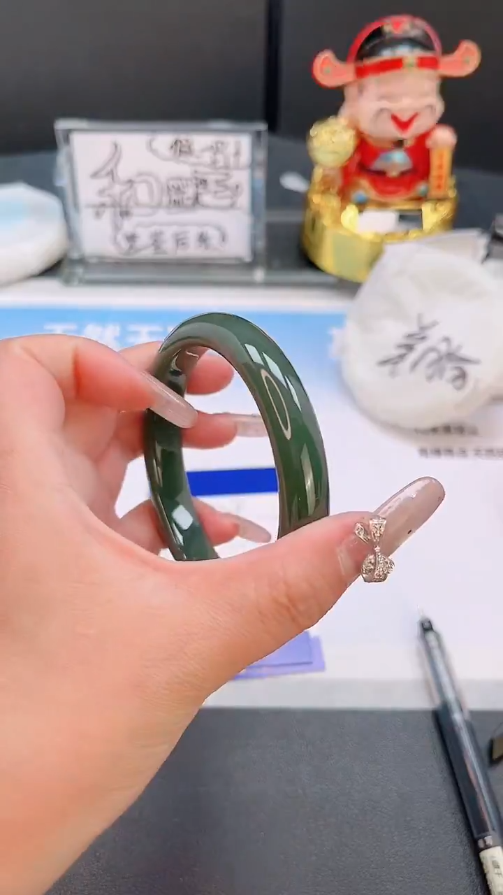 未镶嵌手镯和田玉28T109-61