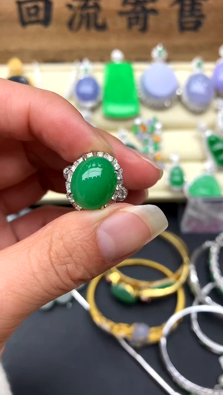 【闪购商品】翡翠戒指18K金镶嵌502-中国好珍宝