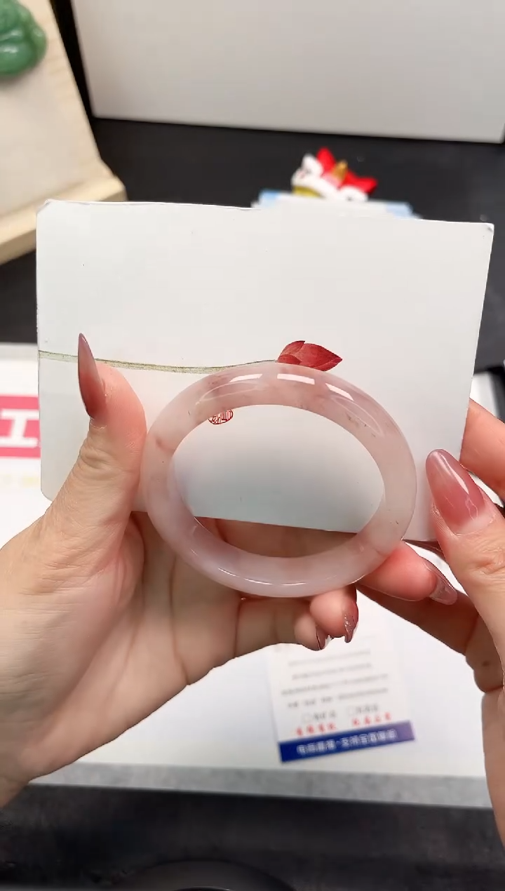 【闪购商品】石英质玉手镯未镶嵌356-56.1