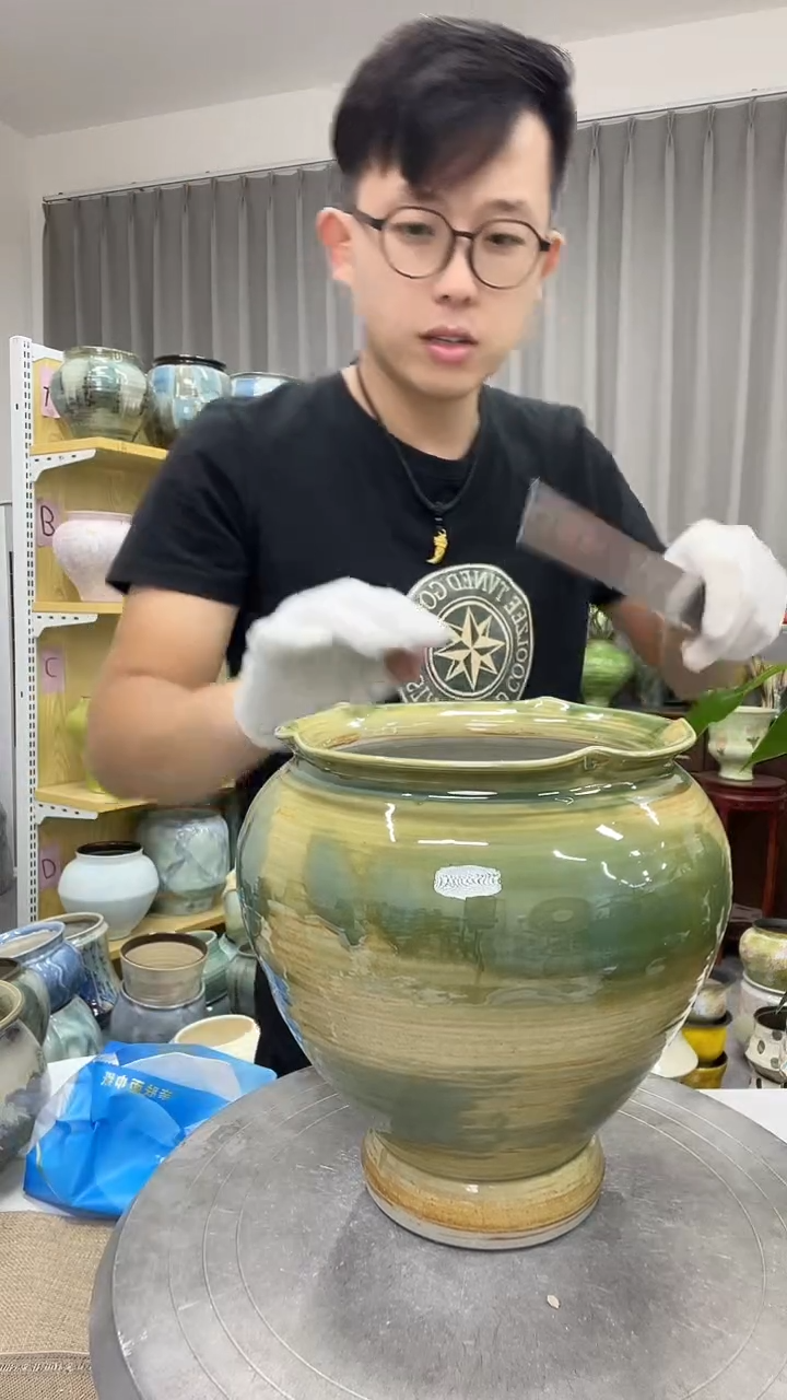 口14  高20   陶瓷花盆 9.1     直播链接      