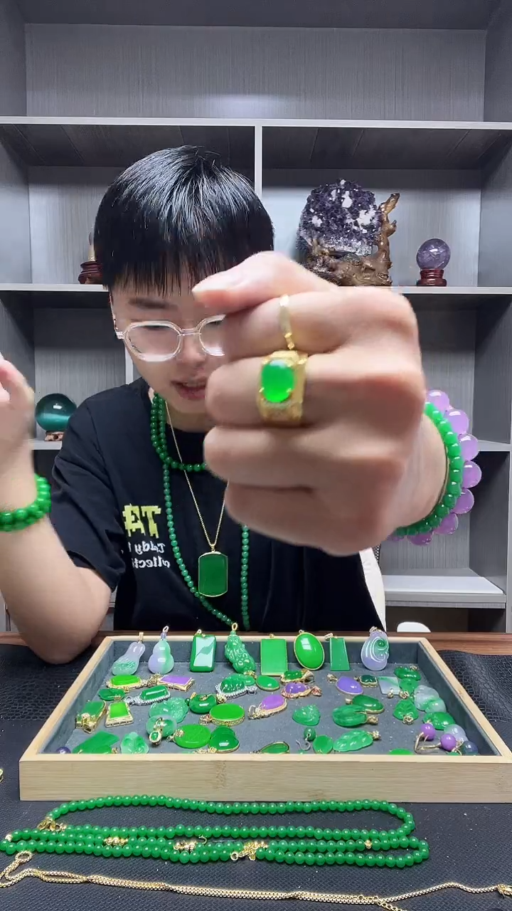 翡翠戒指14K金镶嵌戒指