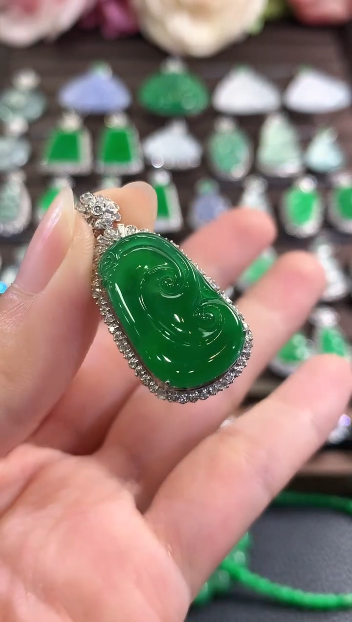 吊坠(不含链)18K金镶嵌翡翠d80