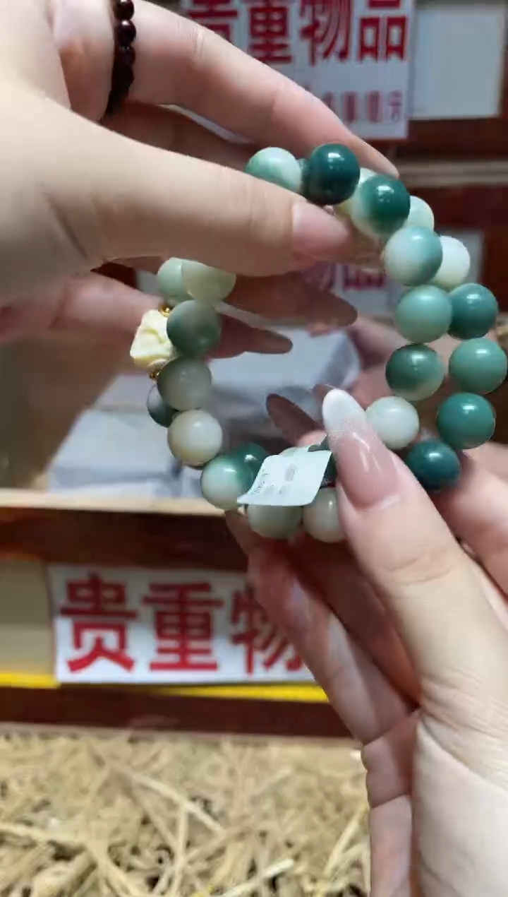 精品手串闪购链接（多样性发其一）￥