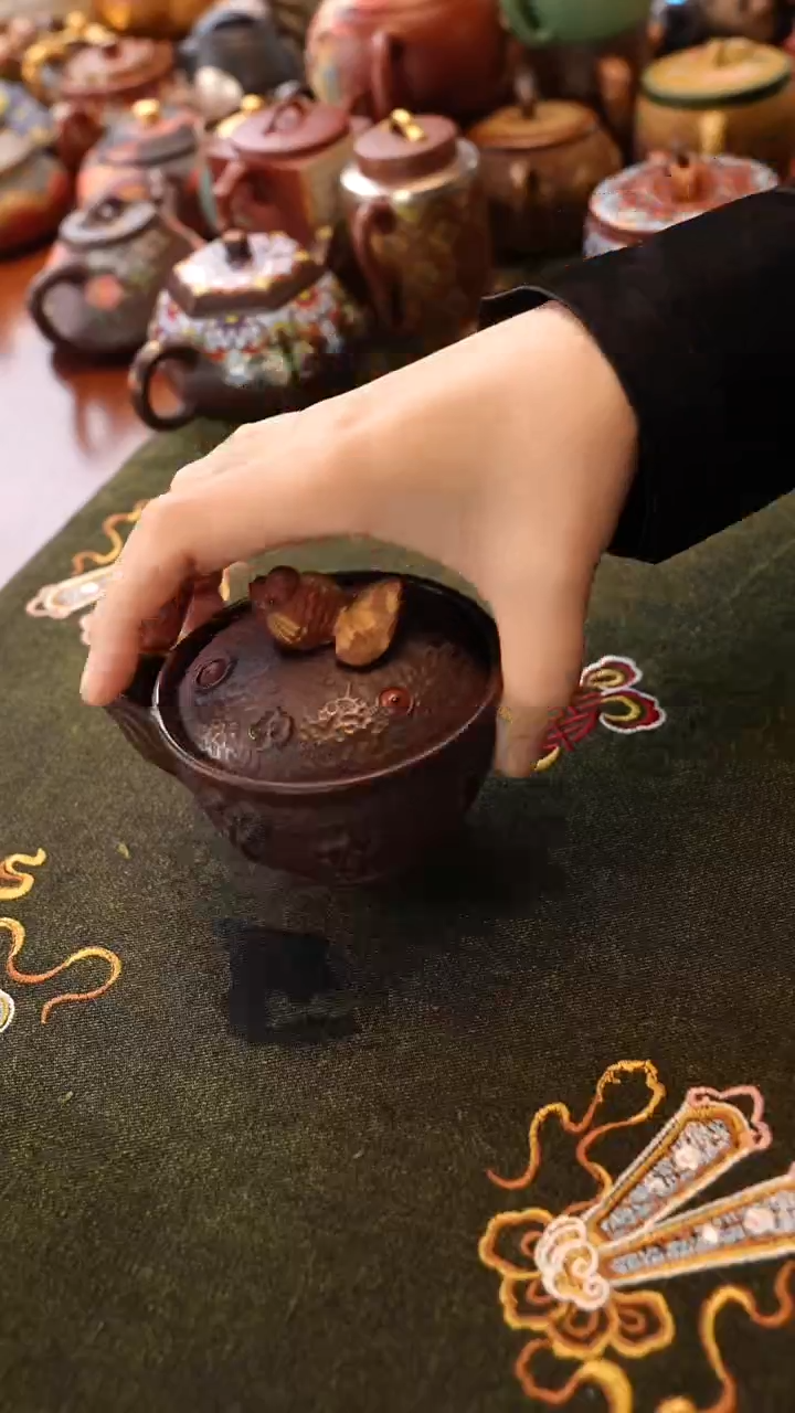 茶壶紫砂锦鲤手抓