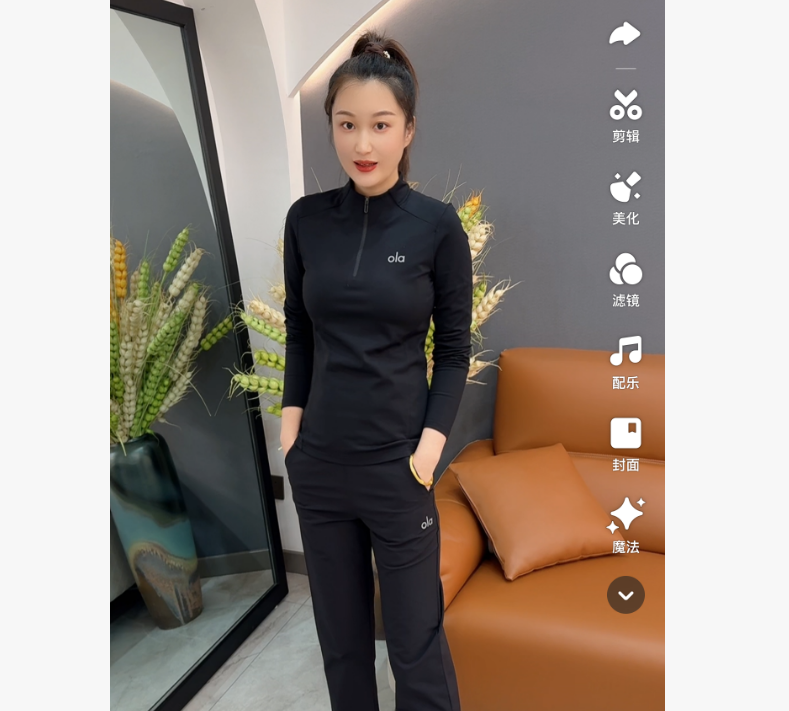 冬季加绒磨毛休闲显瘦百搭卫衣户外高品质（819）