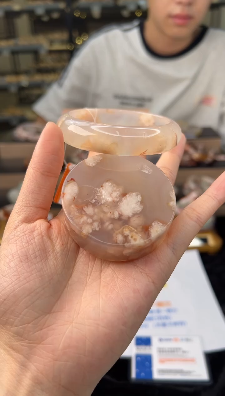 石英质玉未镶嵌手镯57圈口（赠送镯心）23155