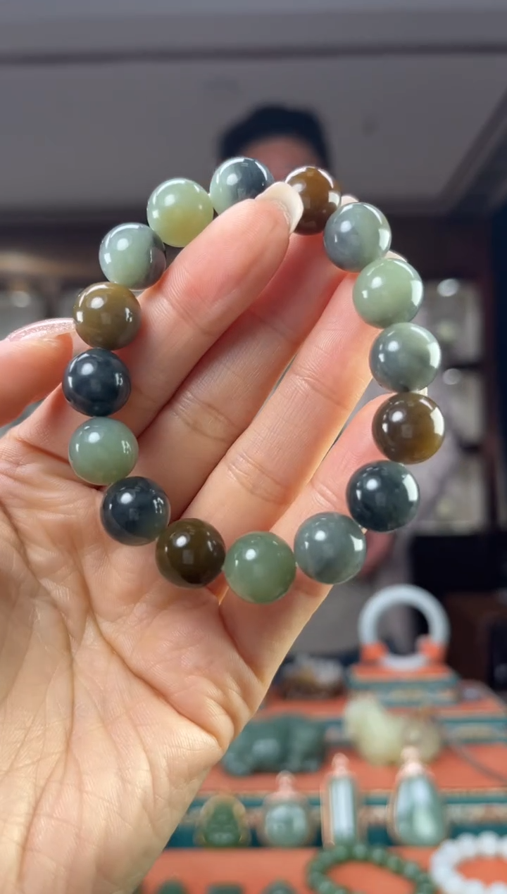 颈饰未镶嵌和田玉佩佩12mm左右