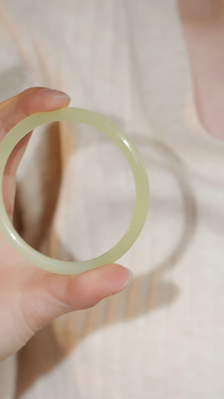 【闪购商品】和田玉手镯未镶嵌手镯