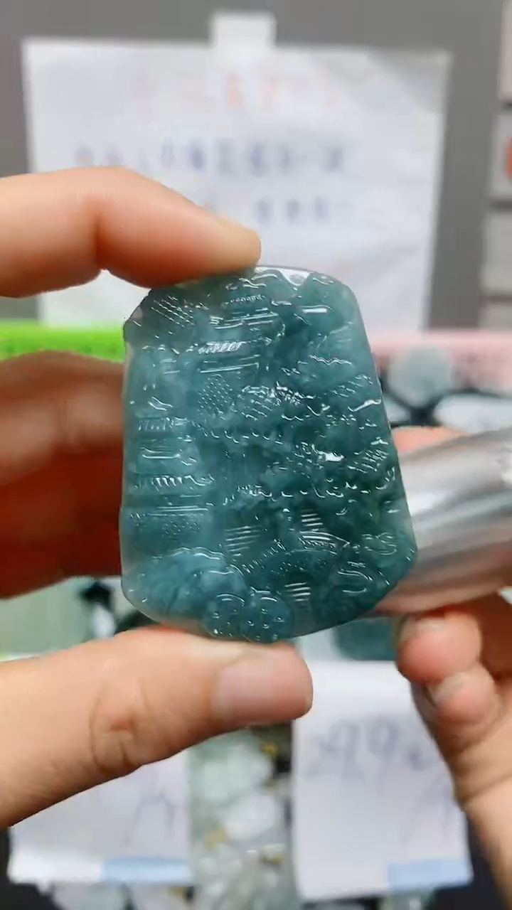 【闪购商品】翡翠颈饰未镶嵌天然翡翠A货