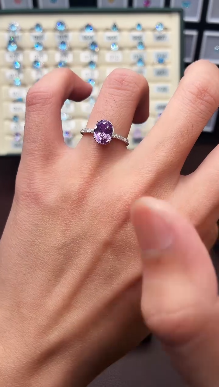 戒指彩色蓝宝石银S925镶嵌111