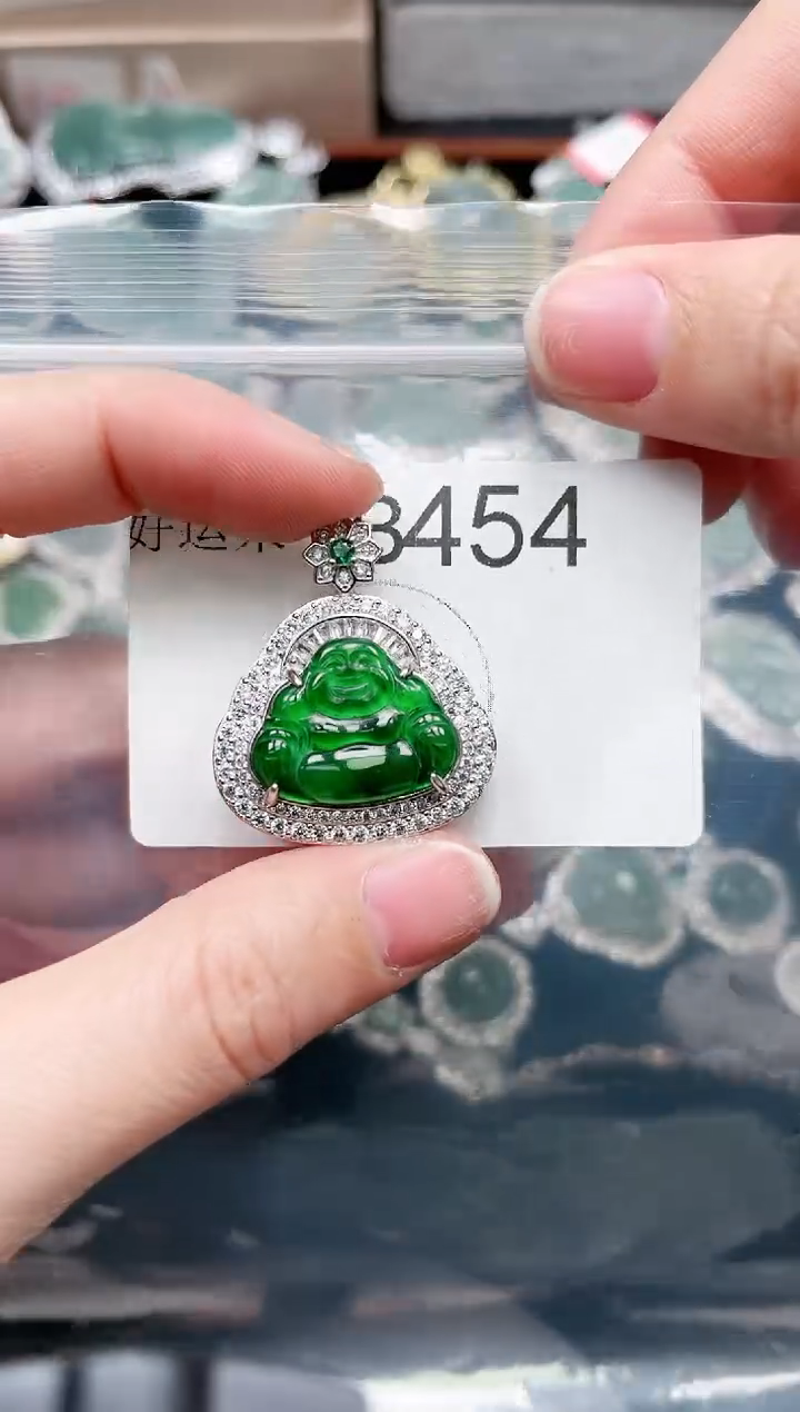 【闪购商品】翡翠颈饰未镶嵌454赠皮绳