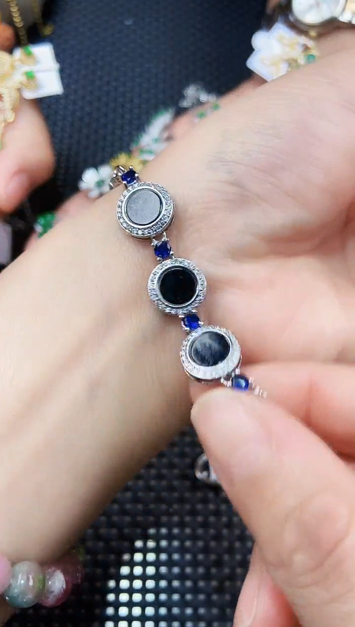 【闪购商品】翡翠手链未镶嵌11111111