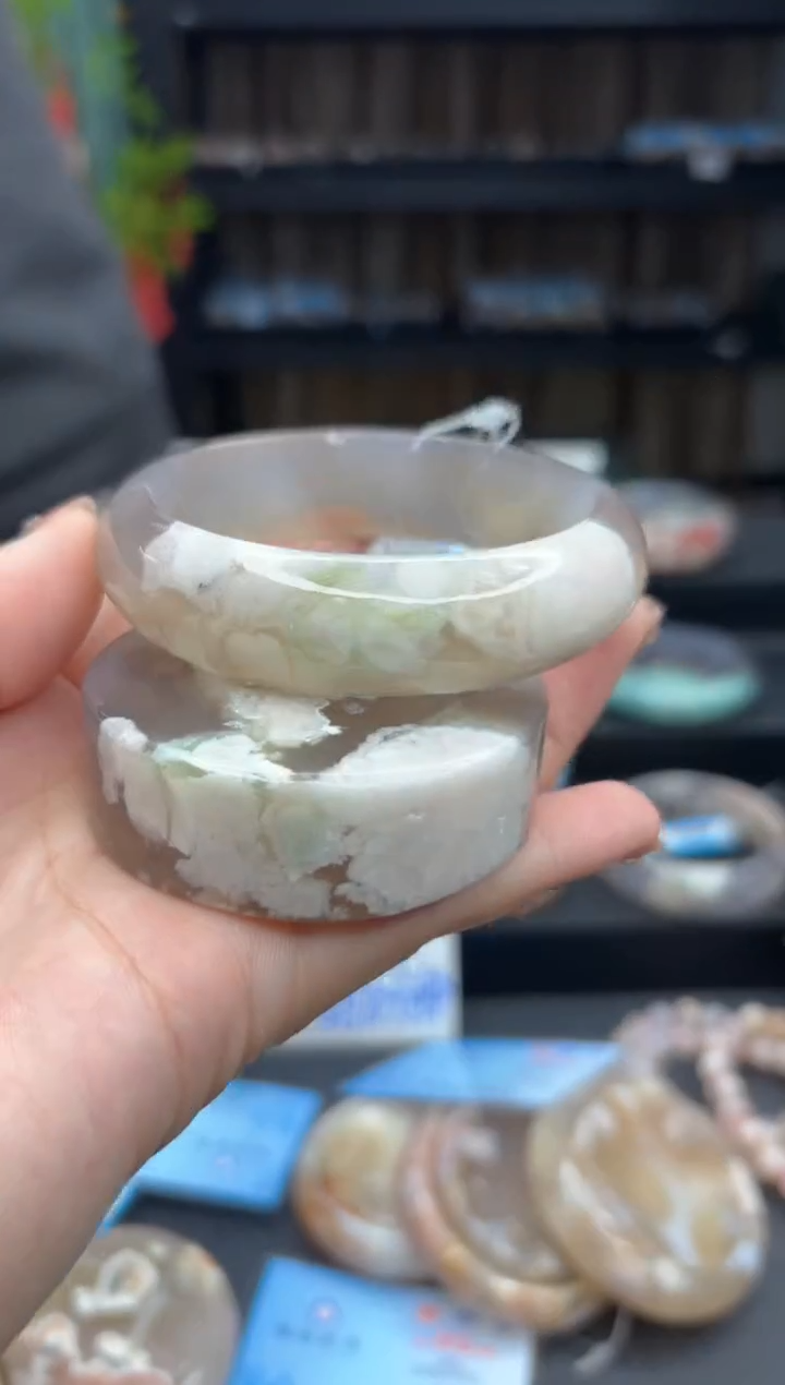 【闪购商品】石英质玉手镯未镶嵌484（60圈赠送镯心）