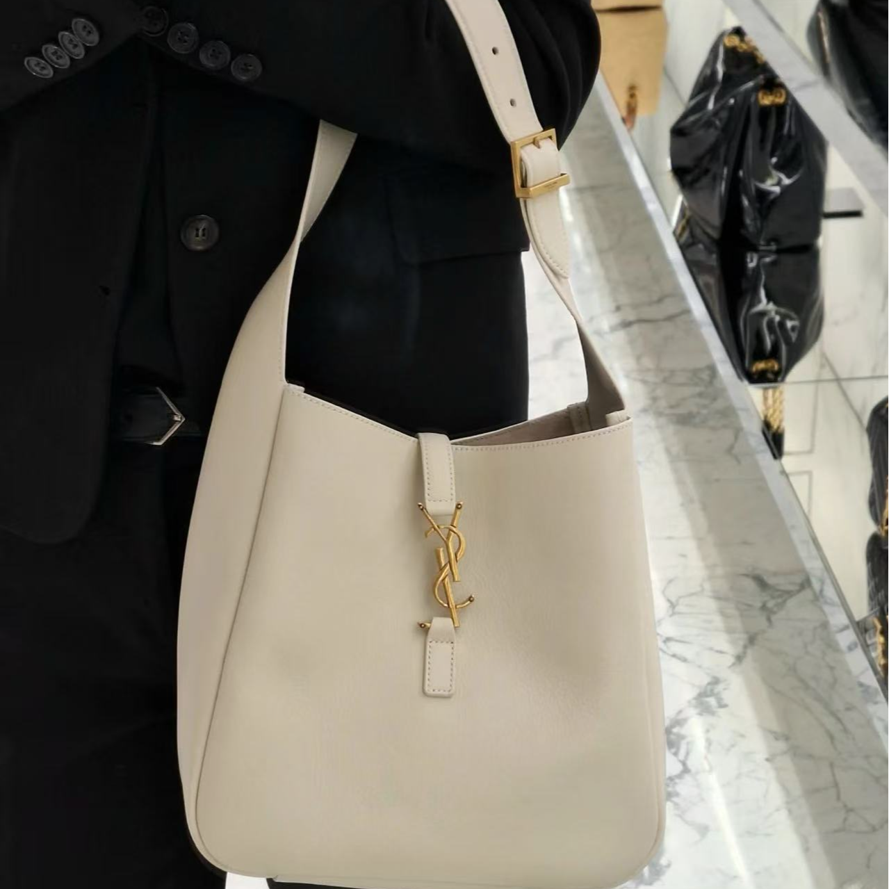 95新 YSL/圣罗兰 坤球奢选 圣罗兰白金中号hobo腋下包