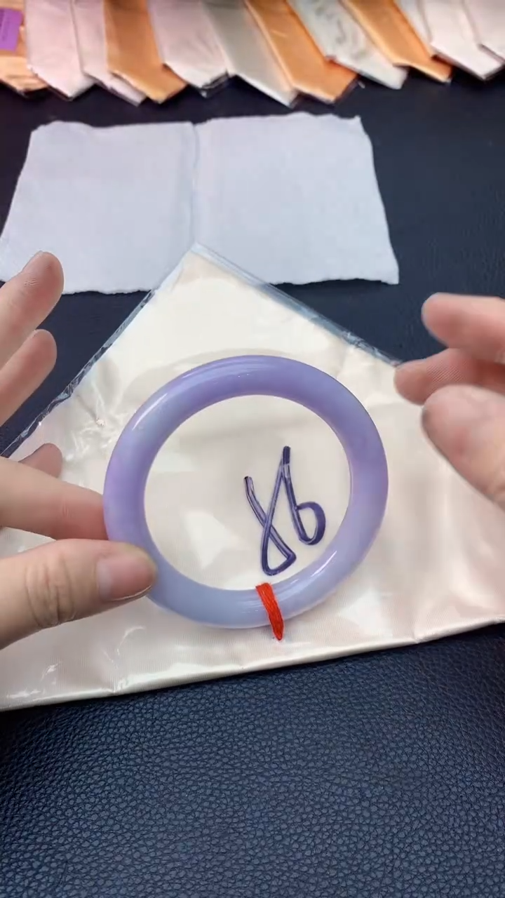翡翠未镶嵌手镯1035583205