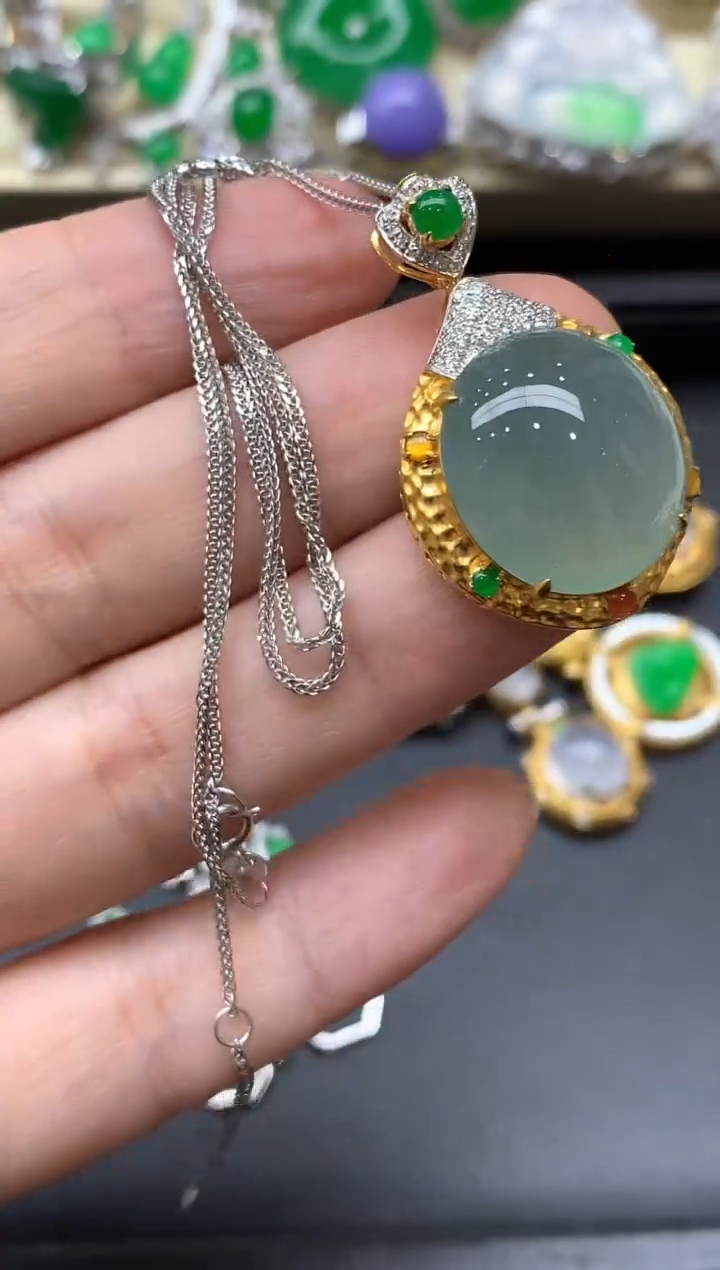 颈饰18K金镶嵌翡翠628-中国好珍宝