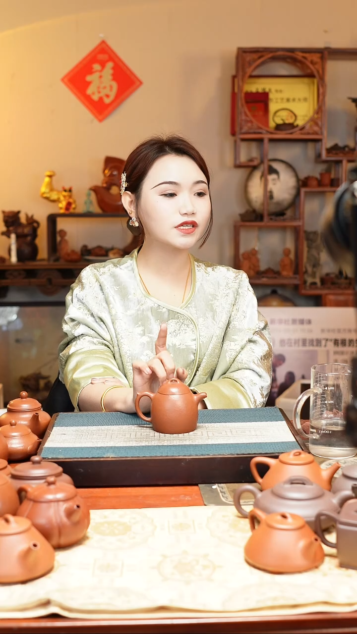 【闪购商品】喀左紫砂原矿手工制作