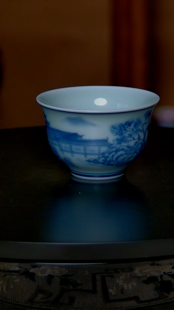 景德镇手工青花楼阁山水铃铛杯