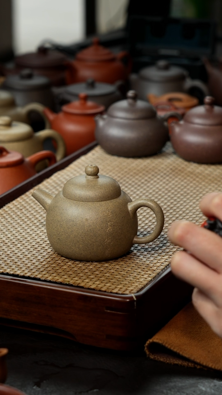 【闪购商品】紫砂茶壶青段吉祥果120cc