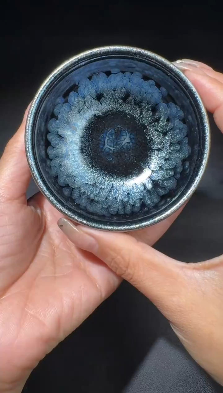 茶盏阙梅娇黑牡丹104