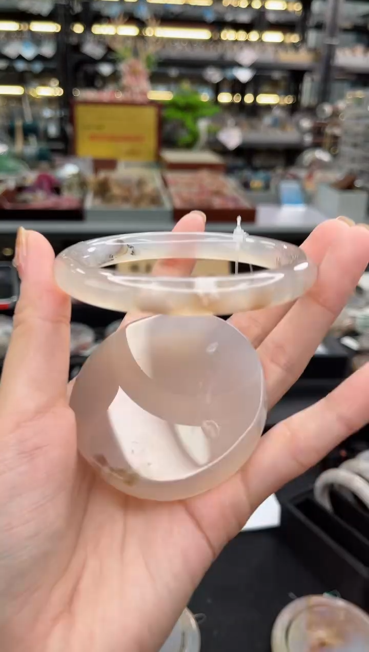 【闪购商品】石英质玉手镯未镶嵌61圈口（赠品镯心）3441975