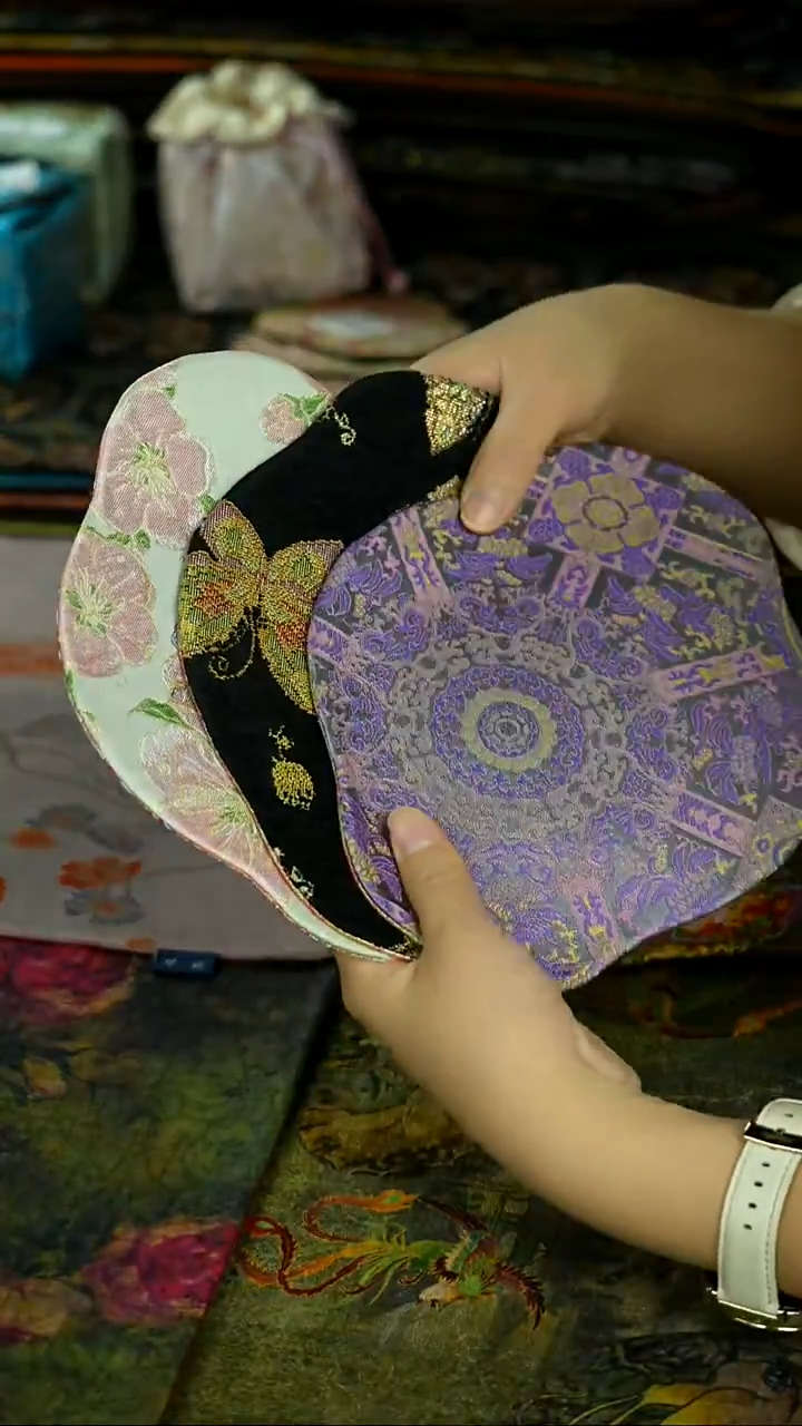 今天双十二茶席炸完就放假！