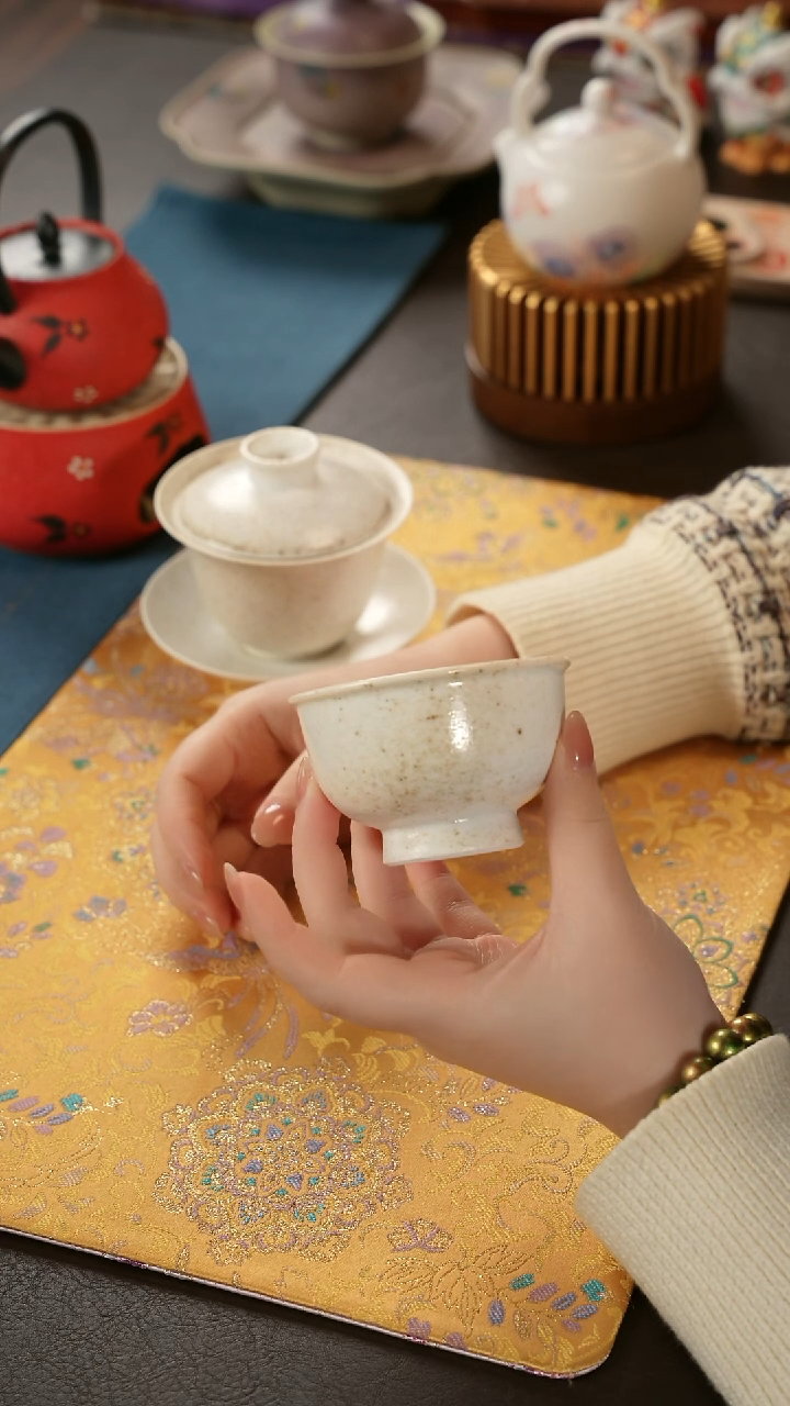  陶瓷茶具楚门窑变白色志野压手杯