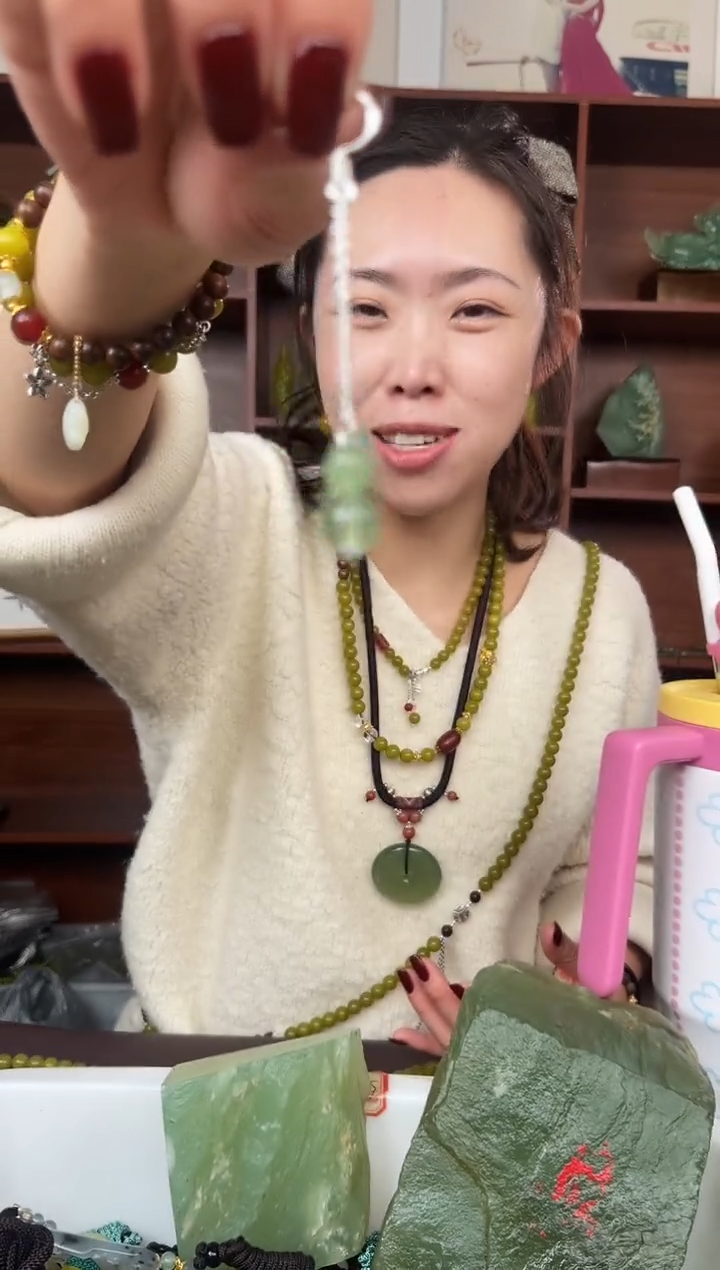 未镶嵌蛇纹石玉颈饰多样性发货拍一发一