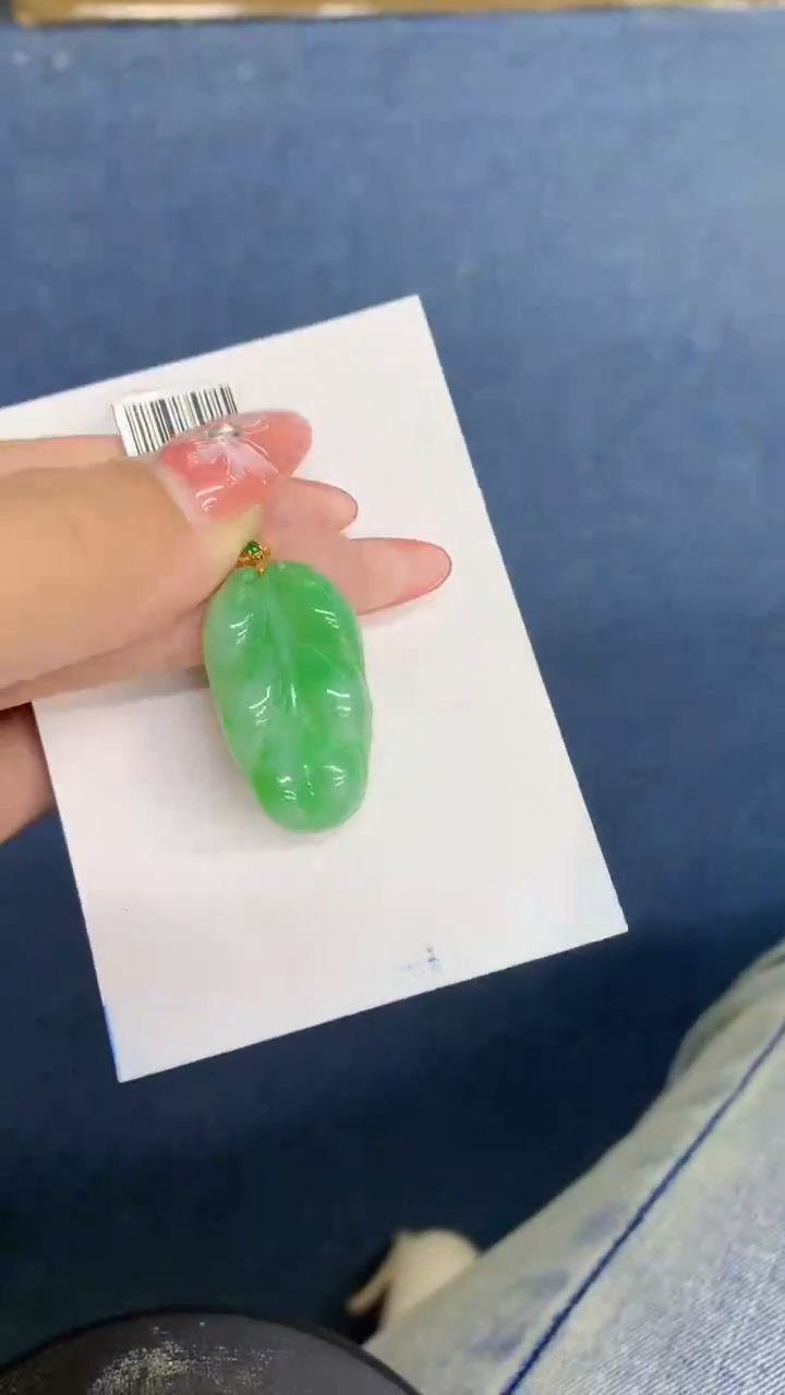 颈饰18K金镶嵌翡翠1