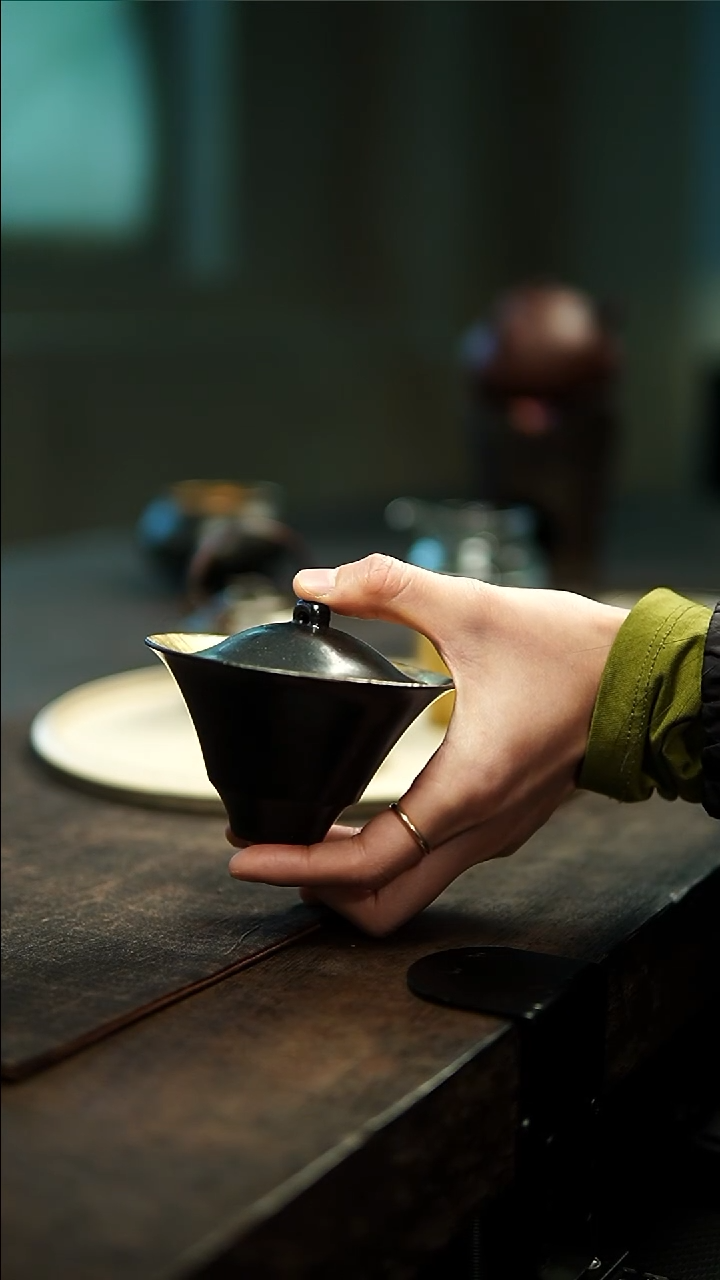 【闪购商品】松风陶泥黑金斗笠盖碗