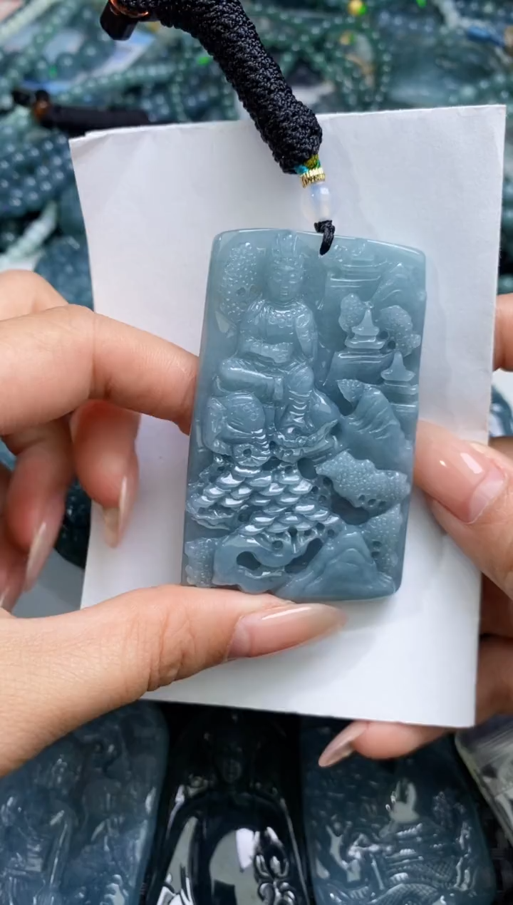 【闪购商品】翡翠颈饰未镶嵌           