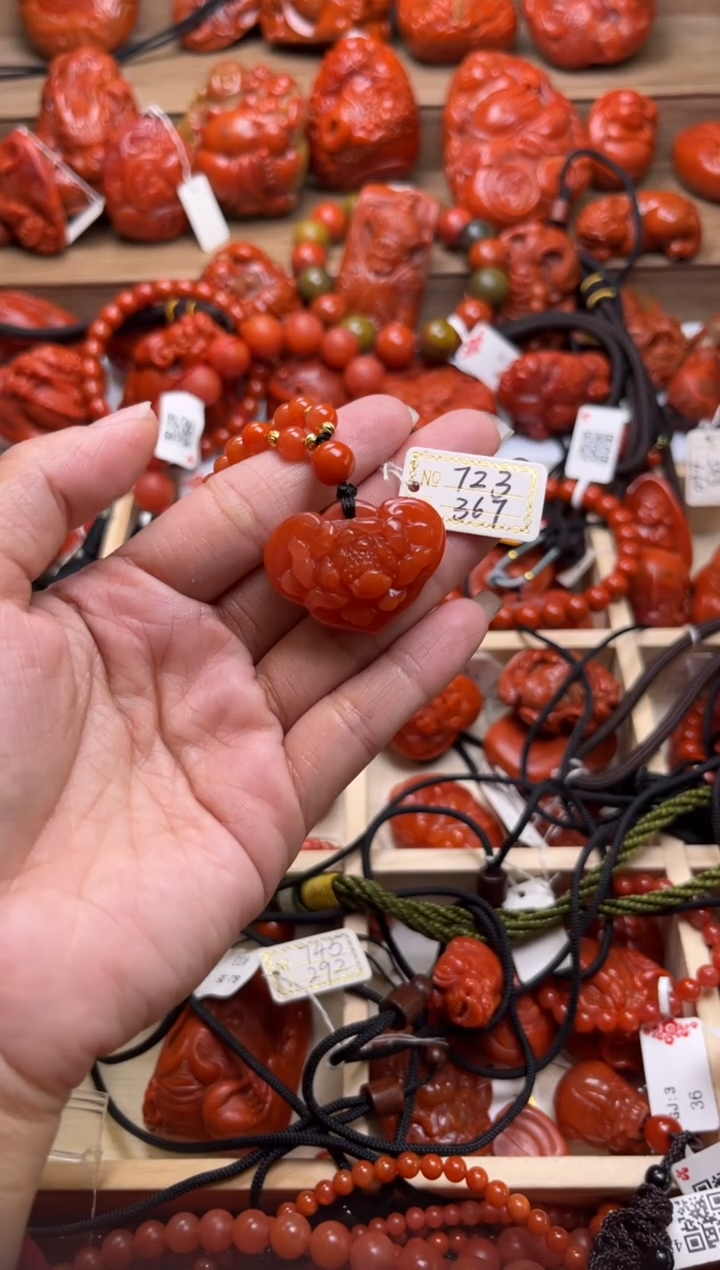 【闪购商品】南红玛瑙珠宝奇石未镶嵌723