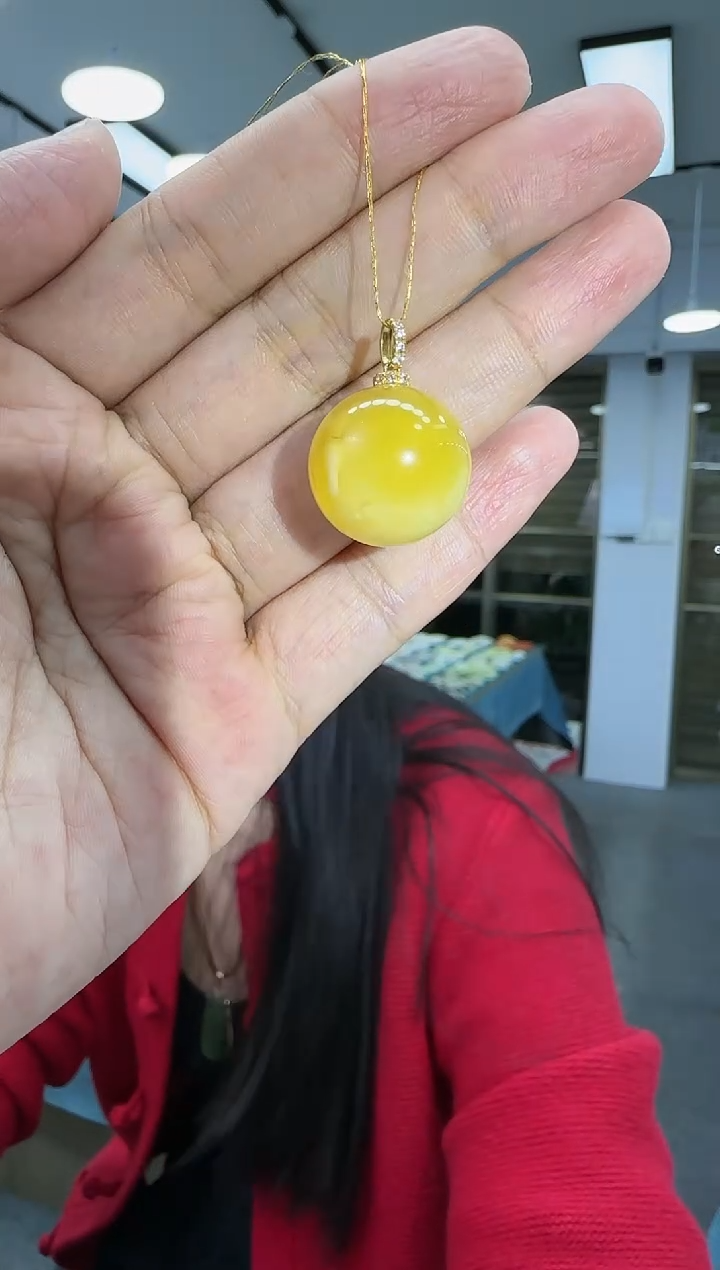 【闪购商品】蜜蜡裸石18K金镶嵌18K金扣头镶18mm+蜜蜡单珠吊坠