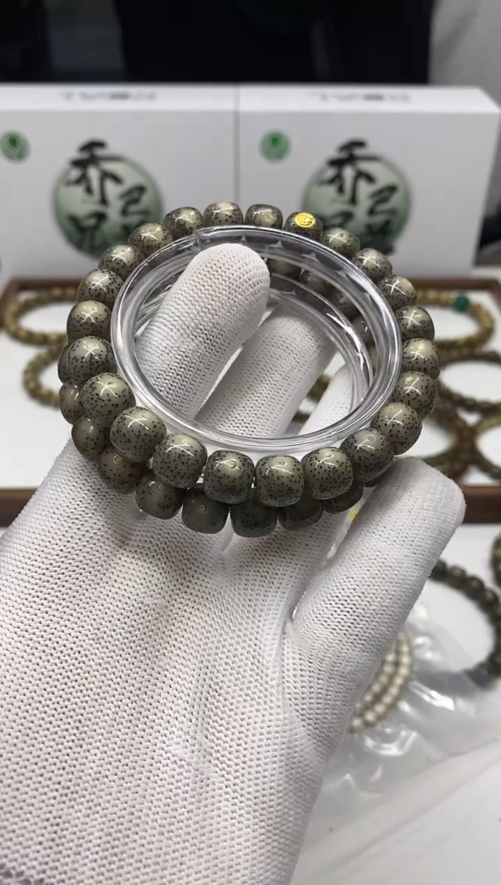 星月菩提手串173 金标糯冰10*9mm