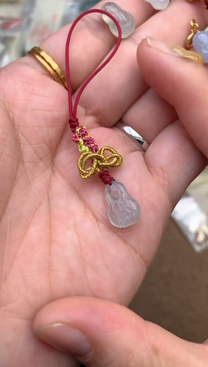 未镶嵌挂件翡翠请***王一