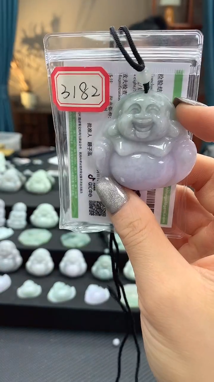 颈饰未镶嵌翡翠佛公3182