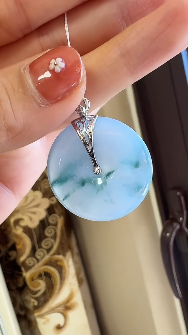 【闪购商品】翡翠吊坠(不含链)18K金镶嵌吊坠