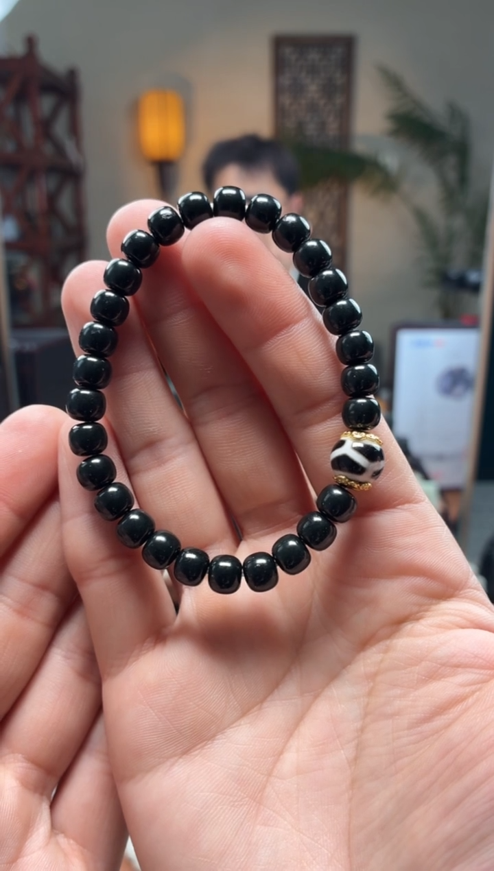 未镶嵌手串和田玉黑青6-7