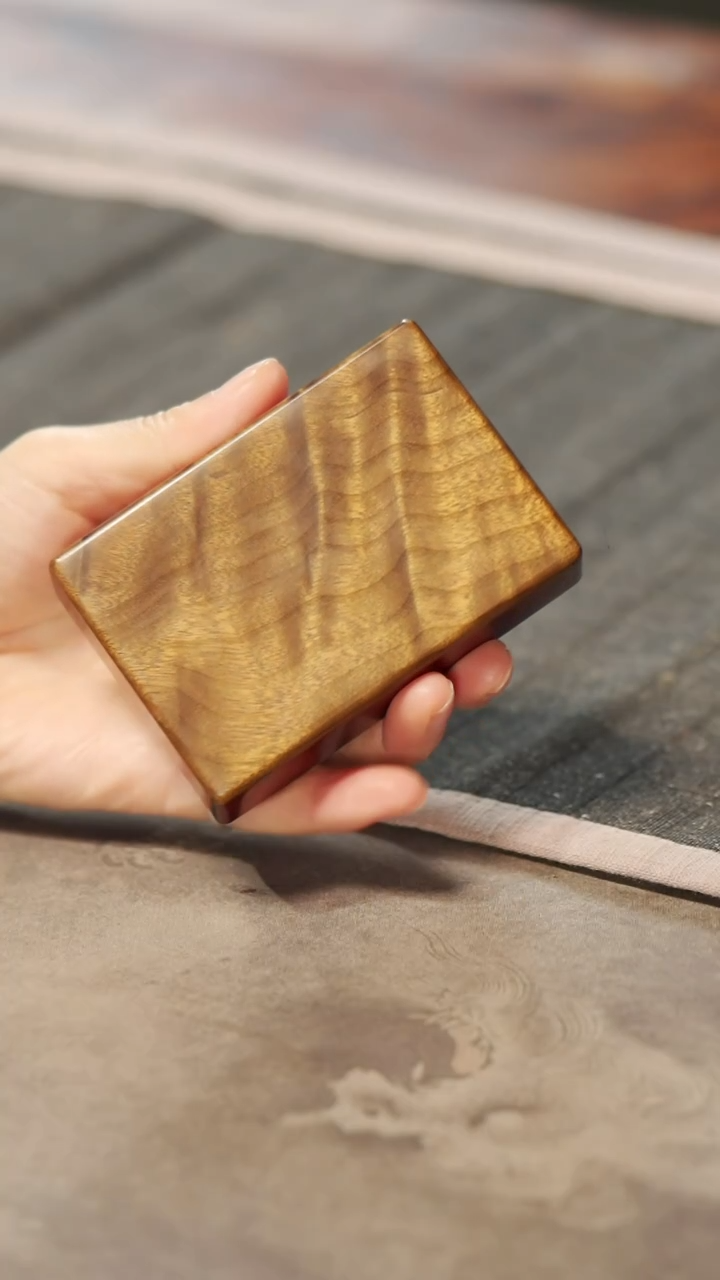 【闪购商品】金丝楠木雕809满金丝精工烟盒