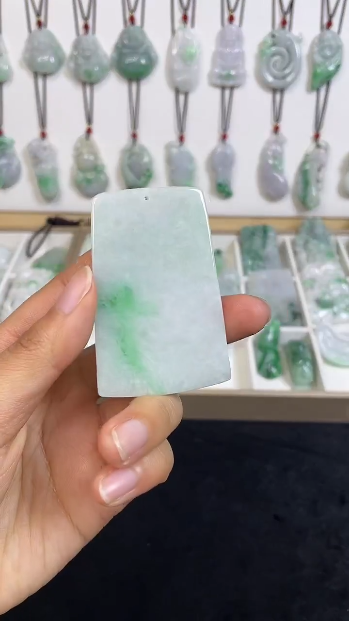 颈饰未镶嵌翡翠1