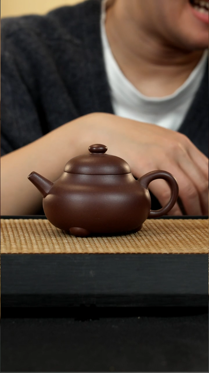 宜兴紫砂茶壶125