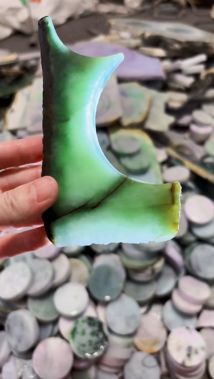 【闪购商品】翡翠颈饰未镶嵌A货吴玉2166