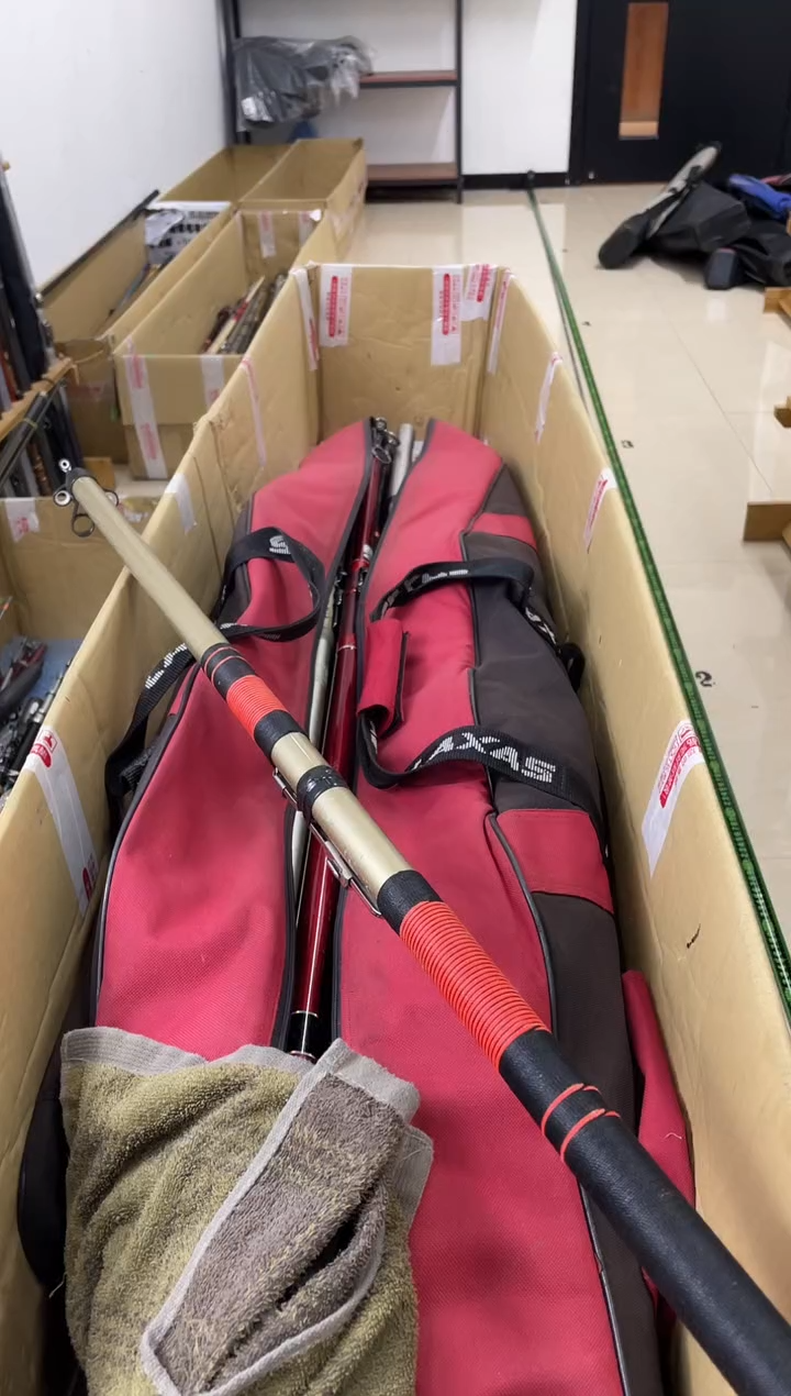 民*孤品微瑕，以直播间介绍为准，加10元发顺丰。