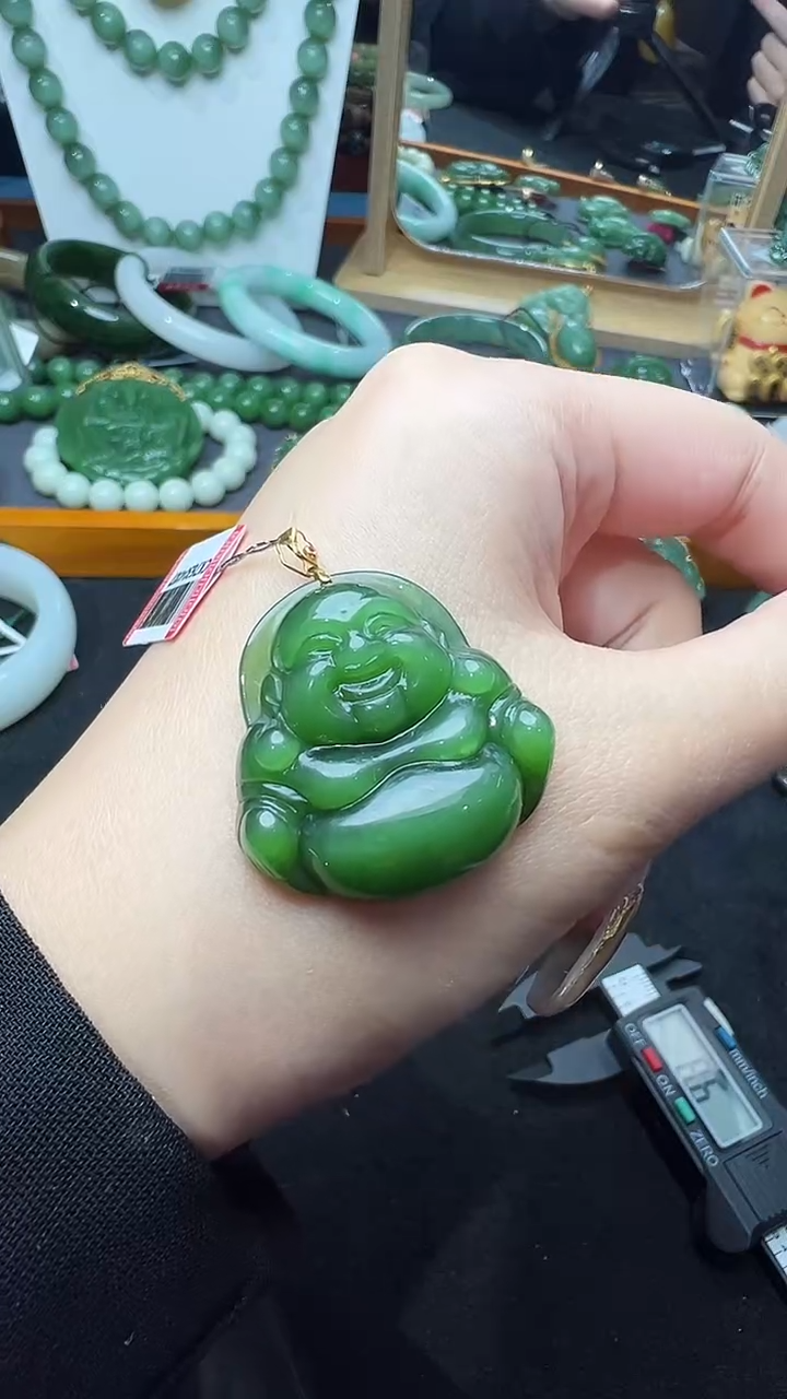 【闪购商品】和田玉吊坠(赠链)18K金镶嵌69