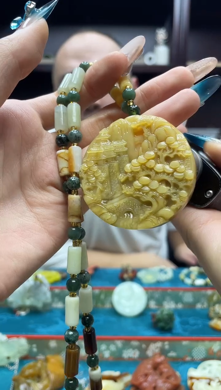 未镶嵌岫玉吊坠·