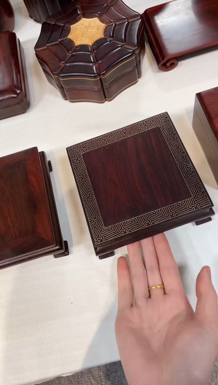 【闪购商品】紫檀木类成套家具底座银丝