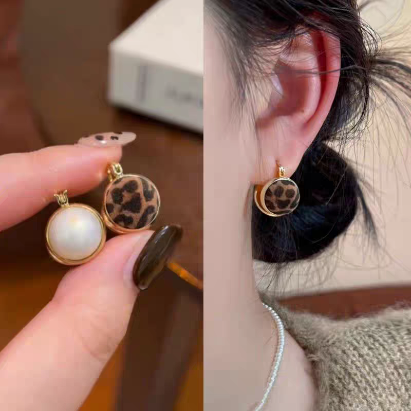 铜合金耳饰 气质轻奢百搭简约简约优雅精致网红设计师耳环F3054