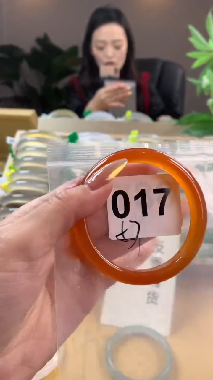 【闪购商品】玛瑙/玉髓手镯未镶嵌017