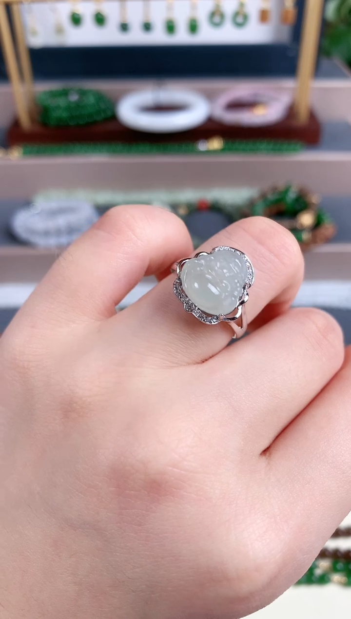 银S925镶嵌戒指和田玉1