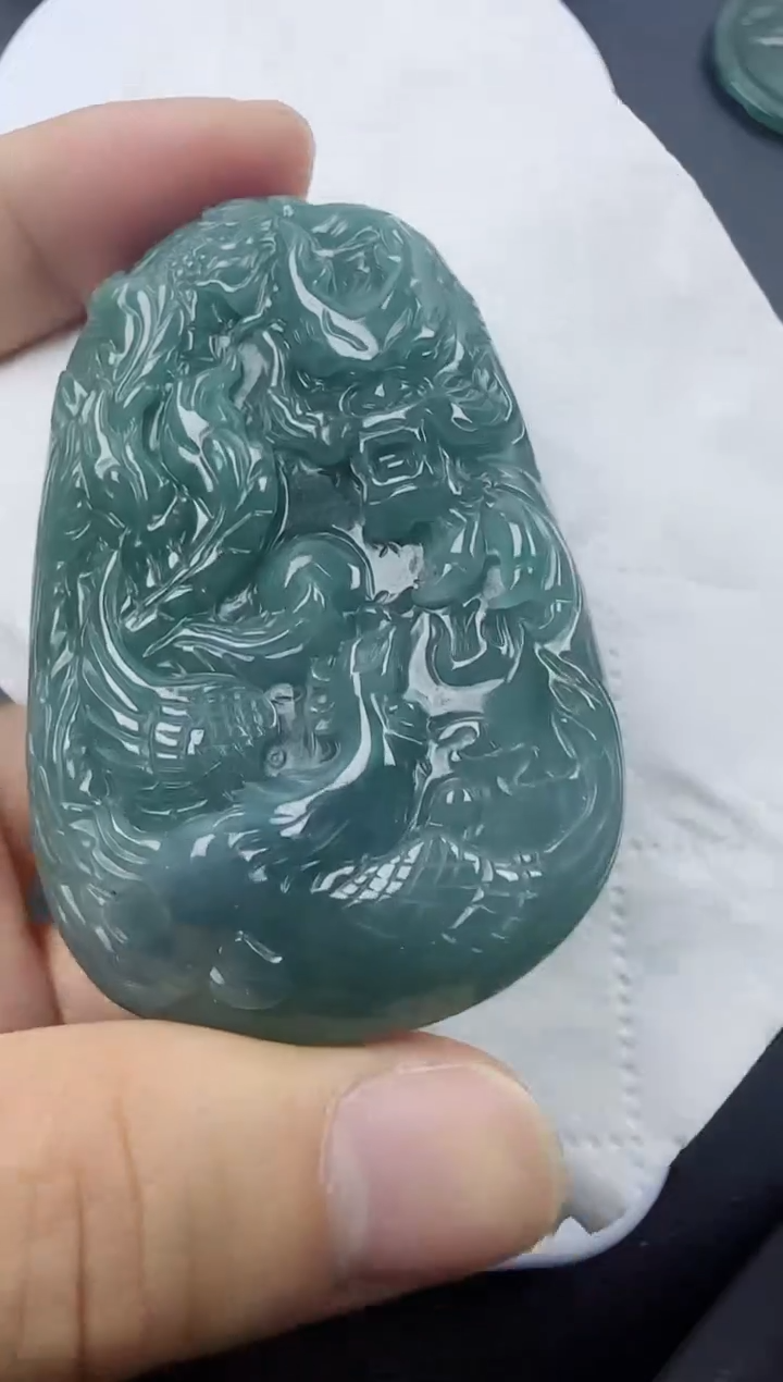 【闪购商品】翡翠颈饰未镶嵌龙凤牌11111